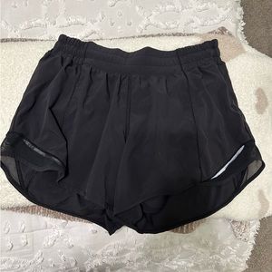 Lululemon 4' Hotty Hot Shorts size 8